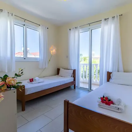 Oposite Nissi 100 Meters Villa